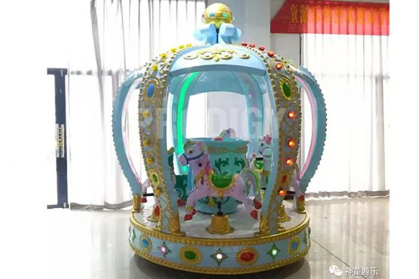8-seat-crown-carousel-blue Карусель на 6-8 мест, синий цвет.