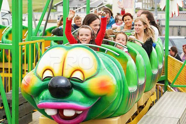 Fruit-Worm-Roller-Coaster-for-Sale Achterbahn „Fruchtwurm“ zu verkaufen
