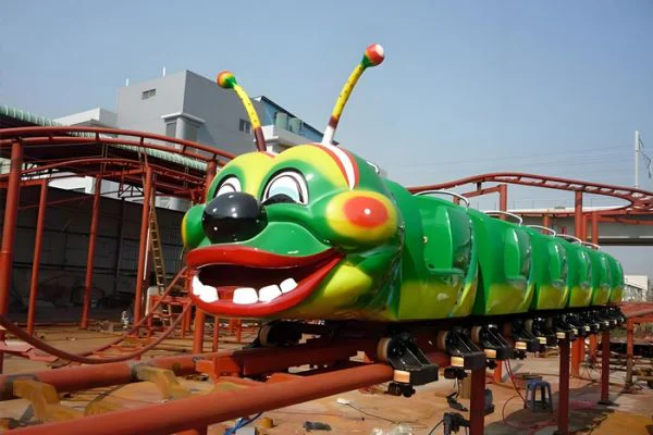 Worm-Roller-Coaster-supplier Achterbahn „Fruchtwurm“ zu verkaufen